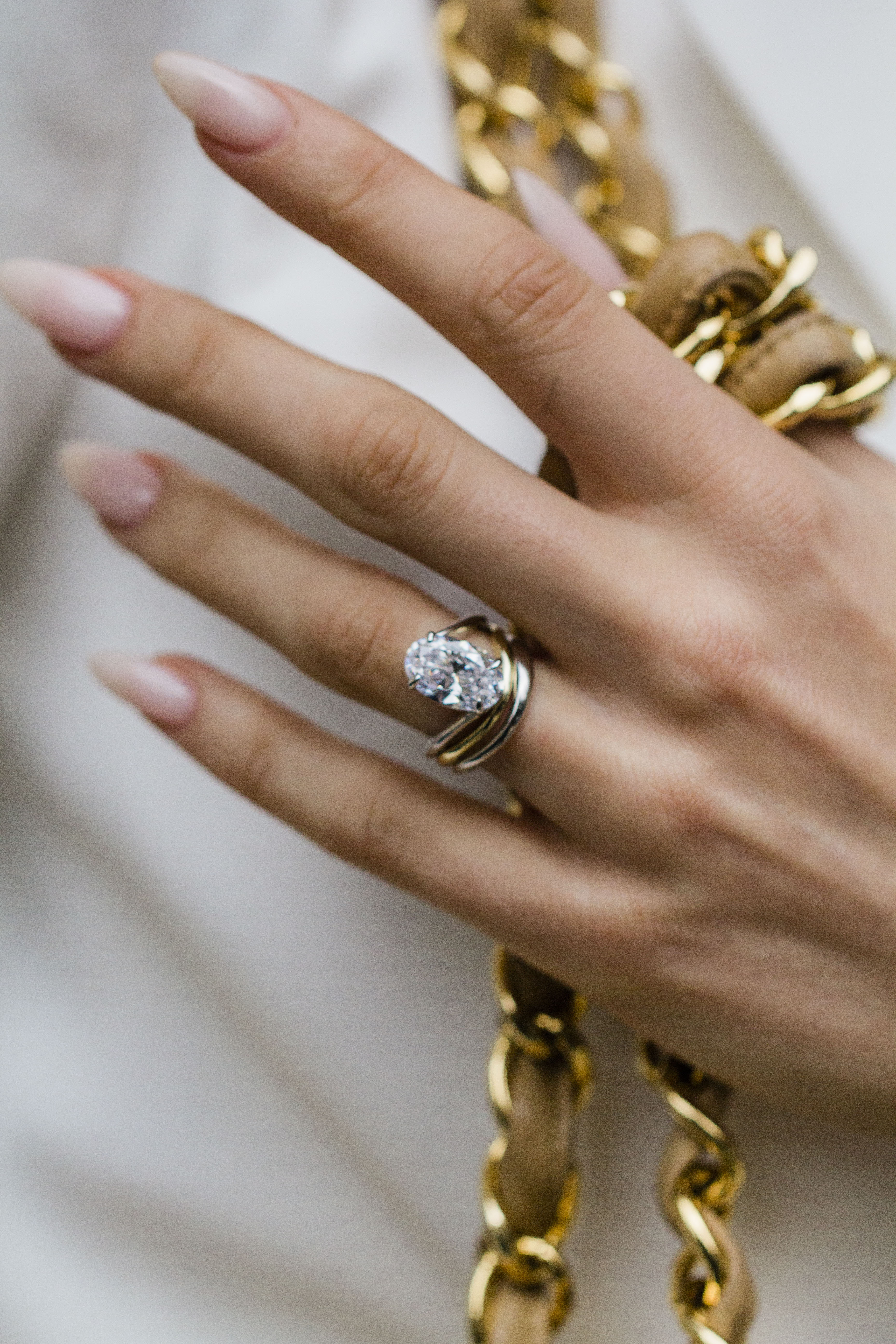 The Arden Ring (4.9 Carat) - Image 4