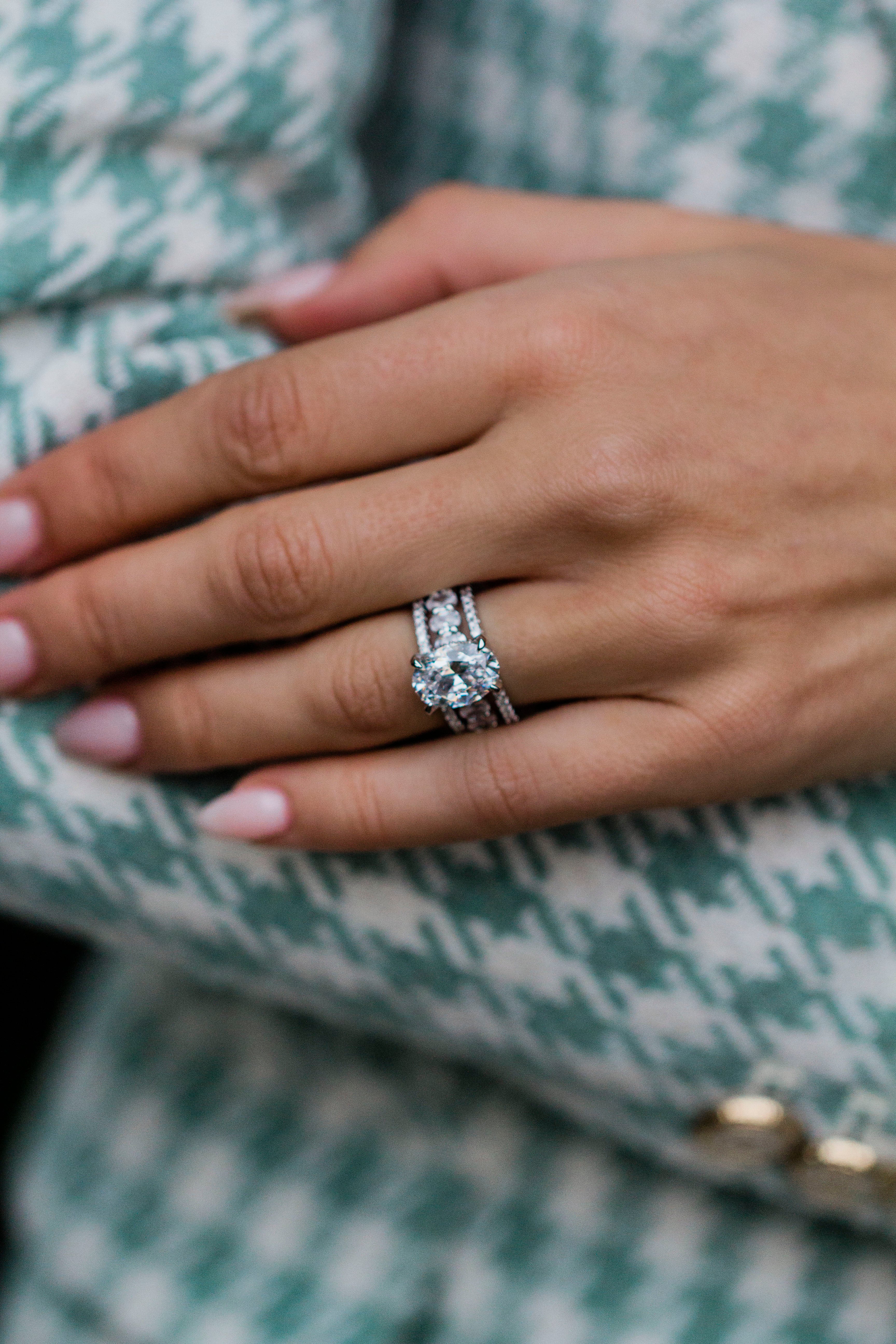 The Bella Ring (3.5 Carat) - Image 5