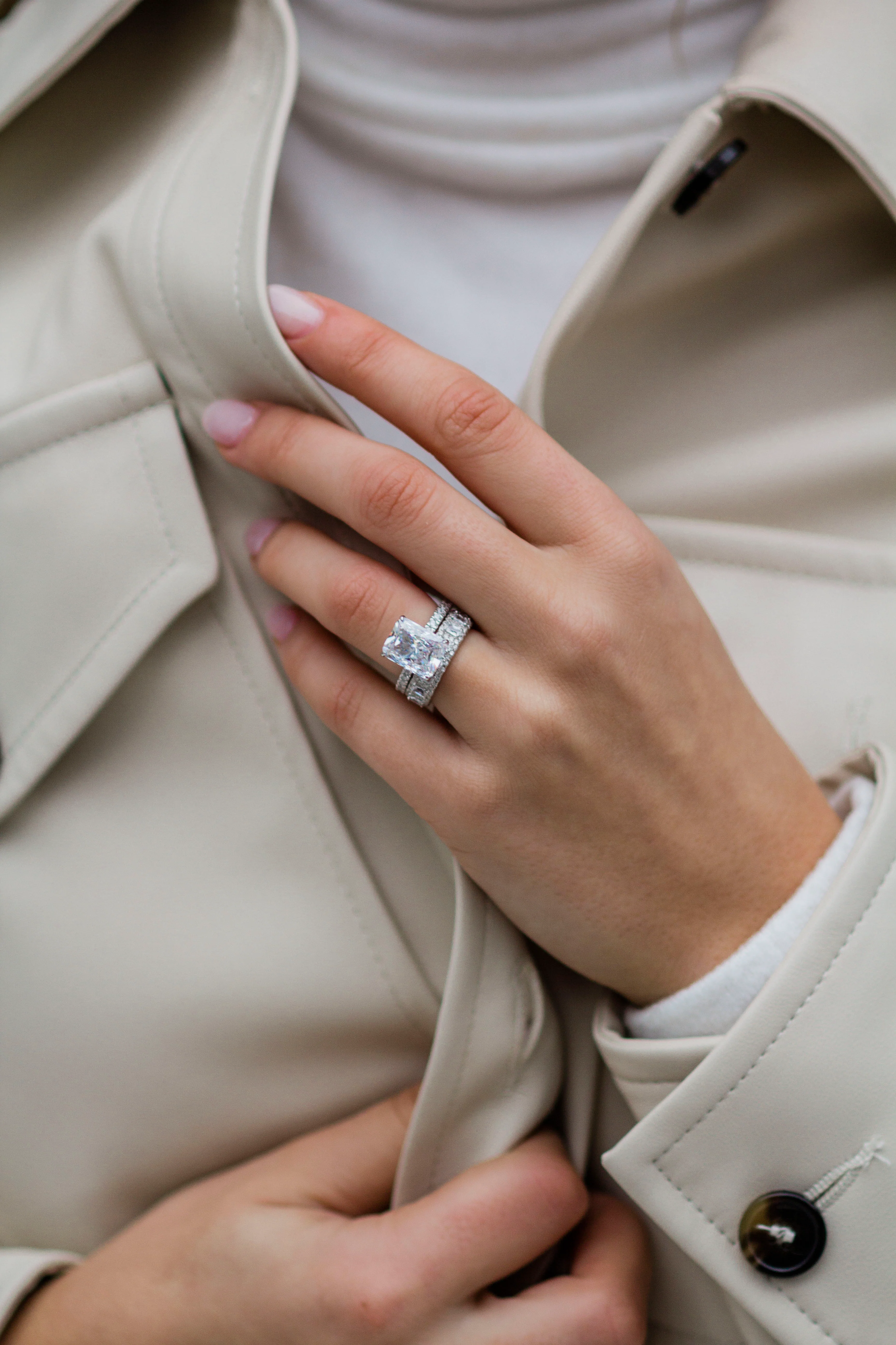 The Capri Ring (4 Carat) - Image 8