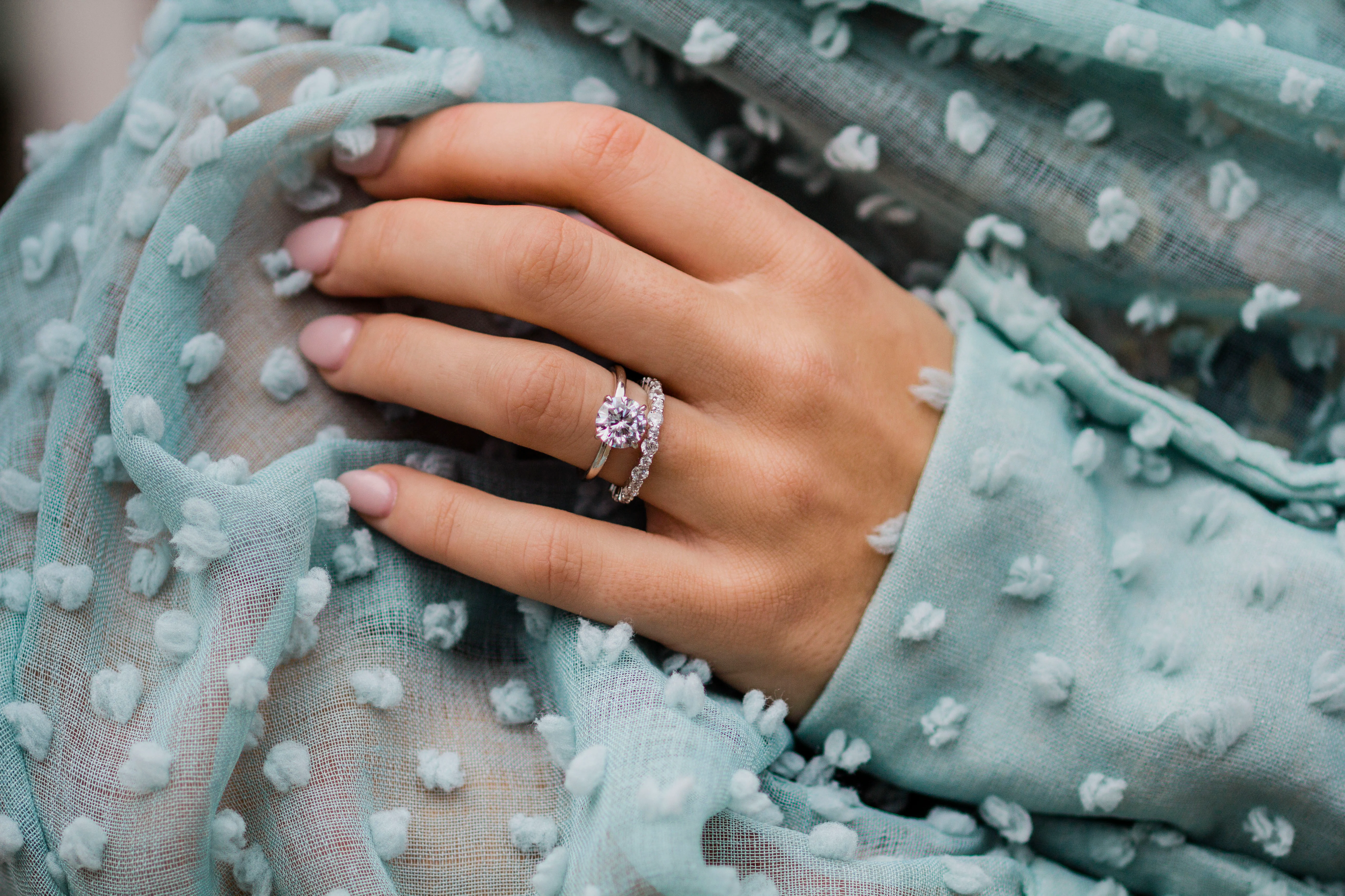 The Emmy Ring (2 Carat) - Image 7