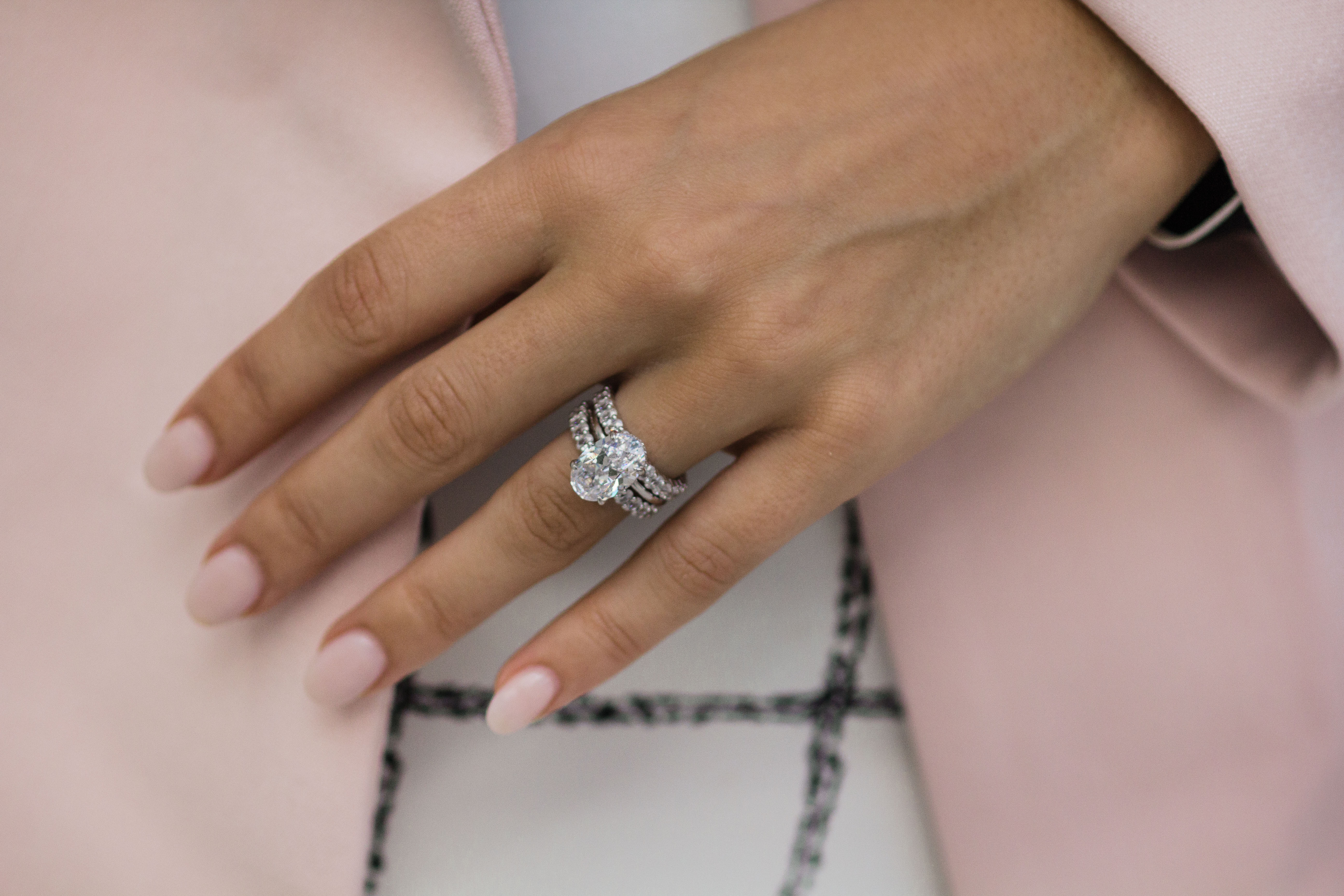 The Priscilla Band (2 Carat) - Image 14