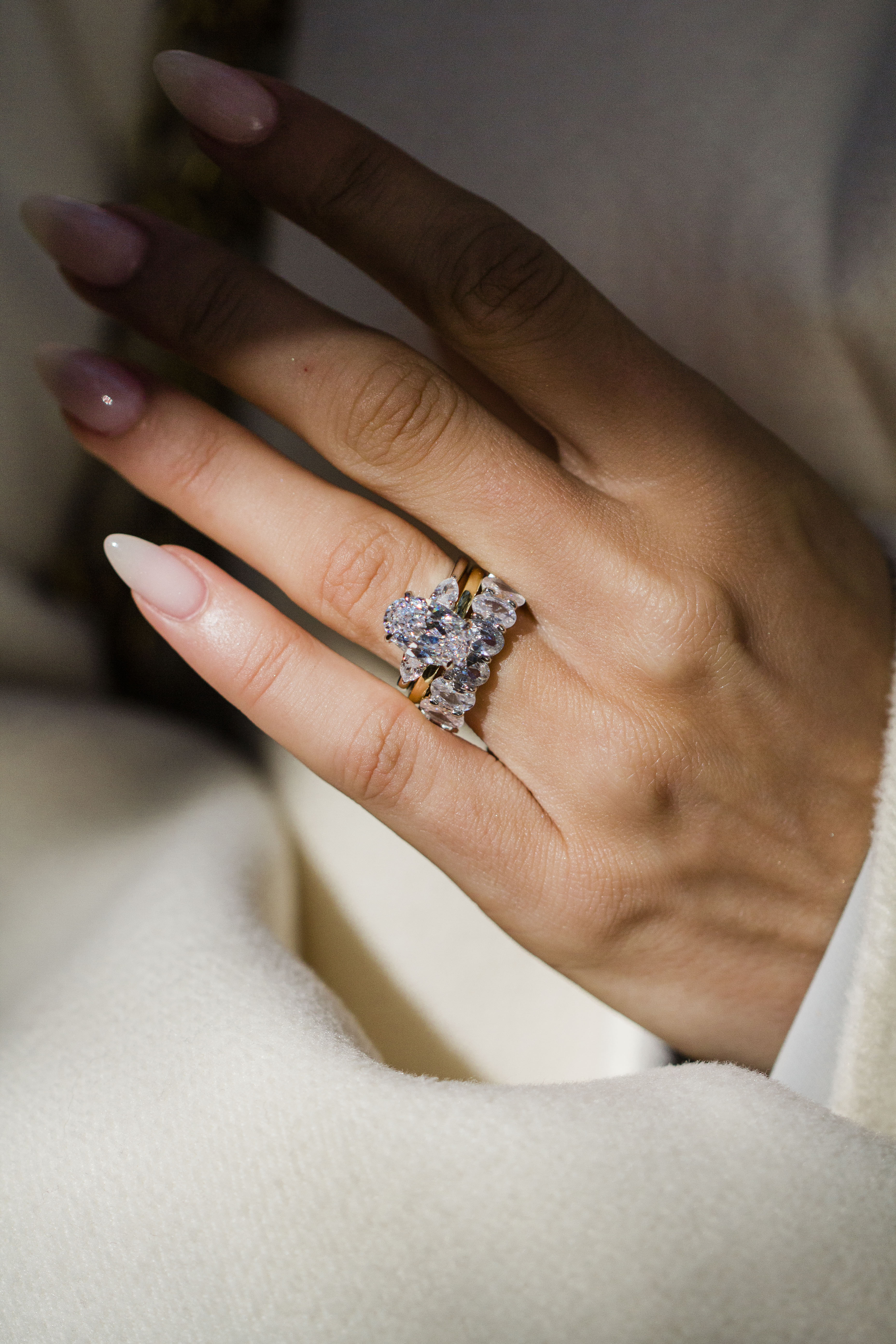 The Priscilla Band (6 Carat) - Image 5